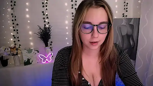 Snapshot of SweetPrincess_ chatting on 29, 9, 2025 SweetPrincess online show from 29, 9, 2025