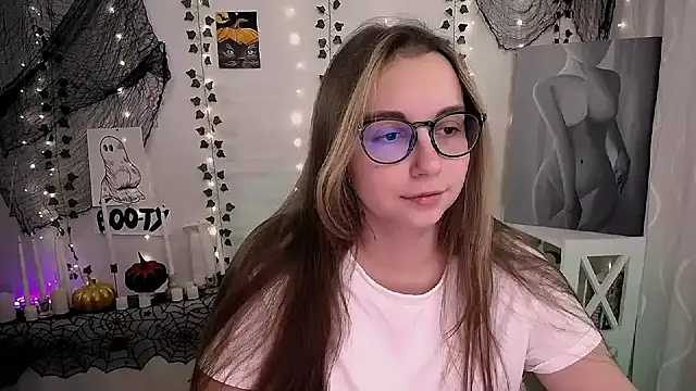 Snapshot of SweetPrincess_ chatting on 4, 11, 2025 SweetPrincess online show from 4, 11, 2025