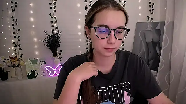 Snapshot of SweetPrincess_ chatting on 12, 9, 2025 SweetPrincess online show from 12, 9, 2025