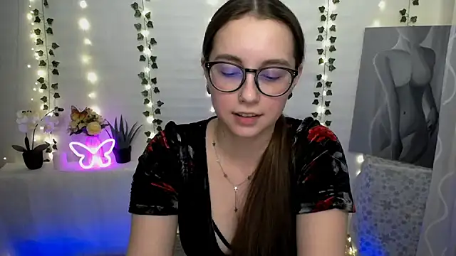 Snapshot of SweetPrincess_ chatting on 13, 3, 2025 SweetPrincess online show from 13, 3, 2025