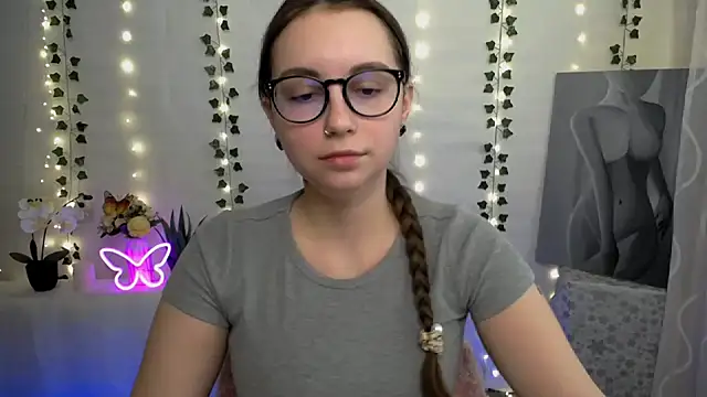 Snapshot of SweetPrincess_ chatting on 5, 3, 2025 SweetPrincess online show from 5, 3, 2025