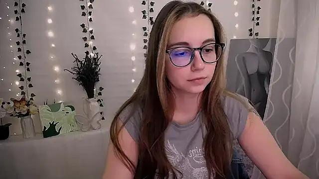 Snapshot of SweetPrincess_ chatting on 11, 9, 2025 SweetPrincess online show from 11, 9, 2025