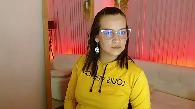 Britney taylor  online show from 22, 3, 2025