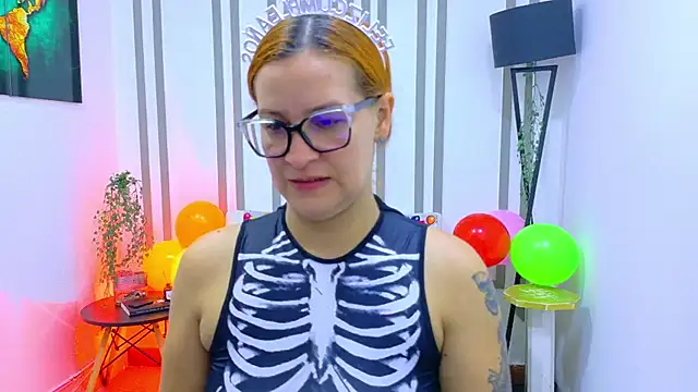 Britney taylor  online show from 10, 11, 2025