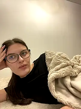 little belucci online show from 4, 11, 2025