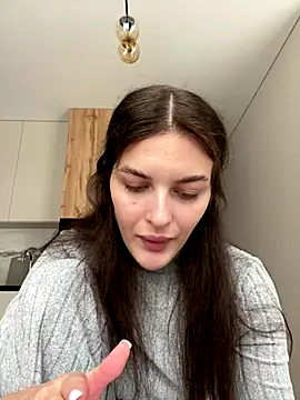 little belucci online show from 3, 10, 2025