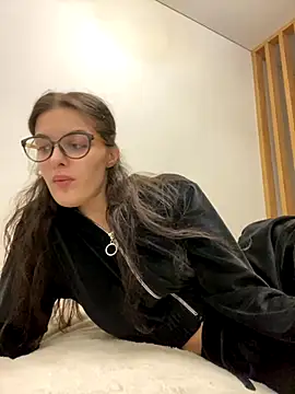 little belucci online show from 12, 11, 2025