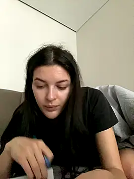 little belucci online show from 17, 10, 2025