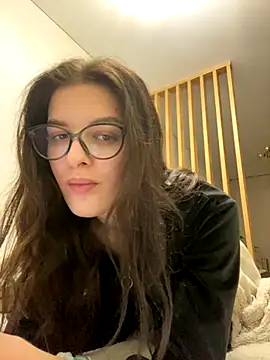 little belucci online show from 13, 11, 2025