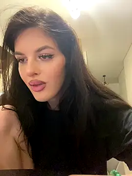 little belucci online show from 15, 12, 2025