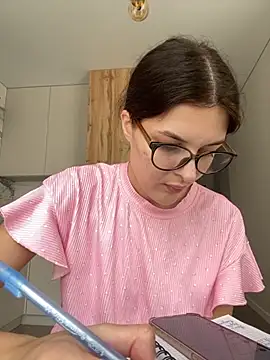 little belucci online show from 12, 9, 2025