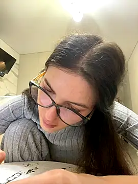 little belucci online show from 29, 11, 2025