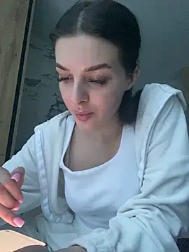 little belucci online show from 17, 2, 2026