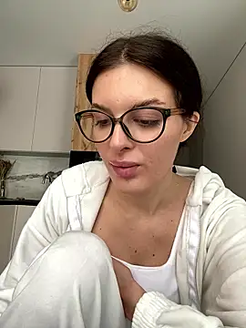 little belucci online show from 14, 1, 2026