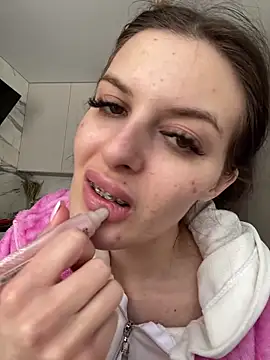 little belucci online show from 9, 2, 2026