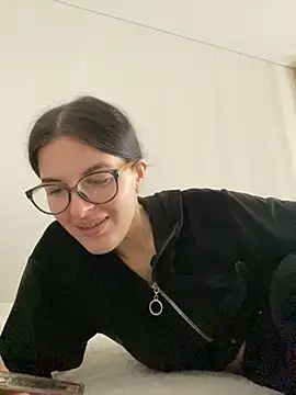 little belucci online show from 19, 11, 2025