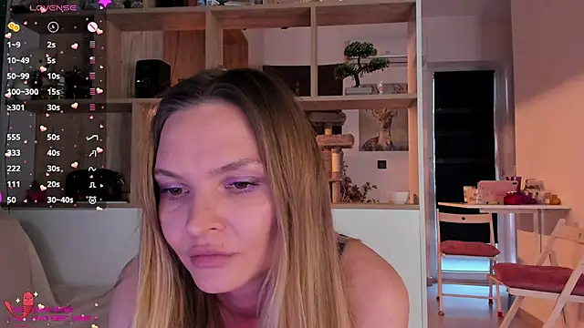 Snapshot of _alleyesonme_ chatting on 21, 3, 2025 alleyesonme online show from 21, 3, 2025