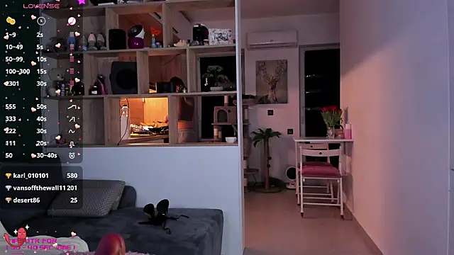 Snapshot of _alleyesonme_ chatting on 4, 3, 2025 alleyesonme online show from 4, 3, 2025