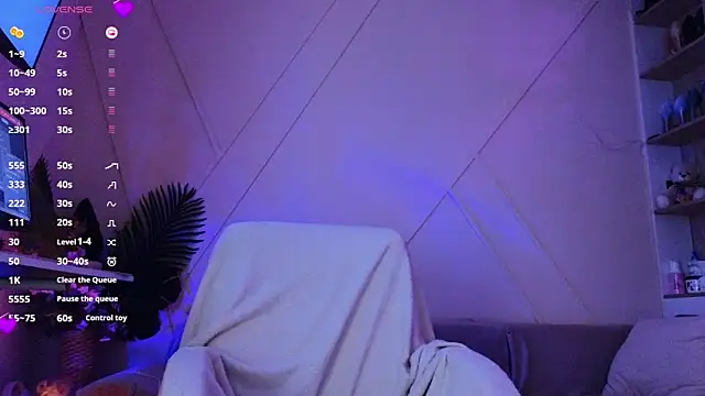 Snapshot of _alleyesonme_ chatting on 10, 11, 2025 alleyesonme online show from 10, 11, 2025