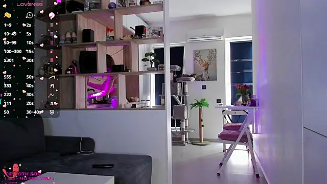 Snapshot of _alleyesonme_ chatting on 7, 3, 2025 alleyesonme online show from 7, 3, 2025