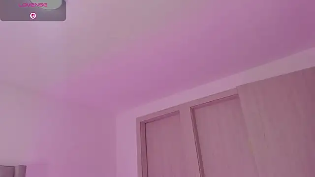 Snapshot of MaddyyLennon chatting on 13, 6, 2026 MaddyyLennon online show from 13, 6, 2026