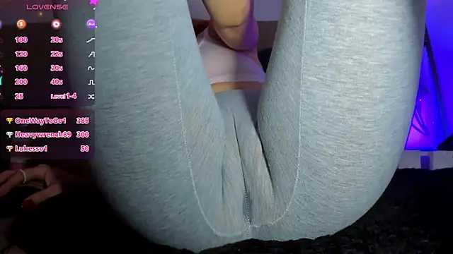 Snapshot of ADELINA_CONTE chatting on 21, 3, 2025 ADELINA CONTE online show from 21, 3, 2025