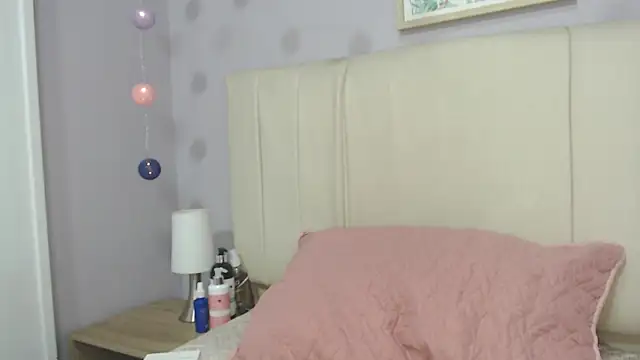 amy le01 online show from 4, 3, 2025