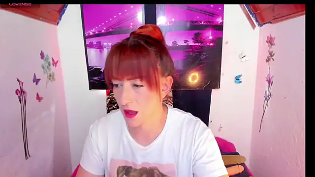 Hannaa32 online show from 5, 10, 2025