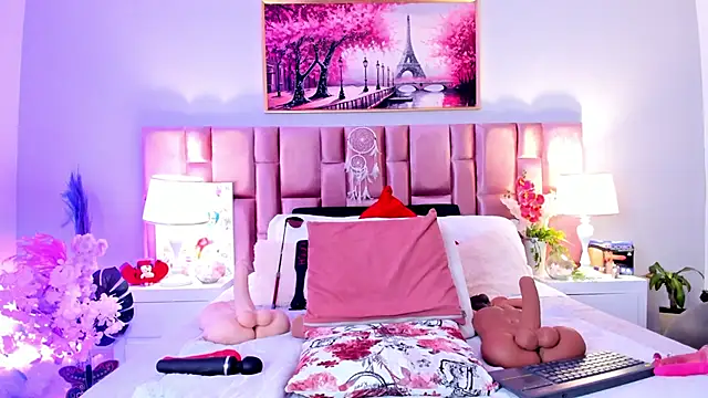 Anaa Bellaa online show from 5, 11, 2025