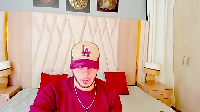 hottstuffx69 online show from 2, 11, 2025