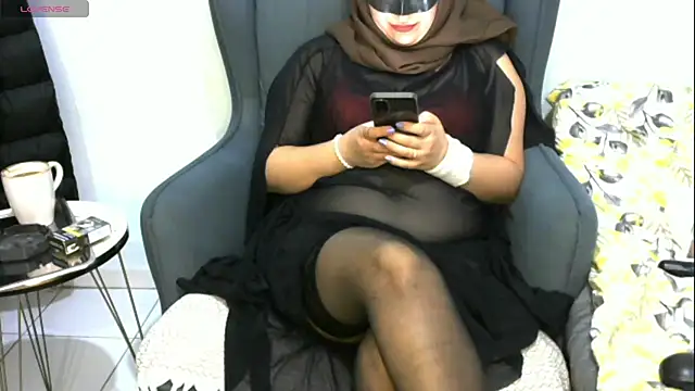 insatiableeee online show from 9, 2, 2025