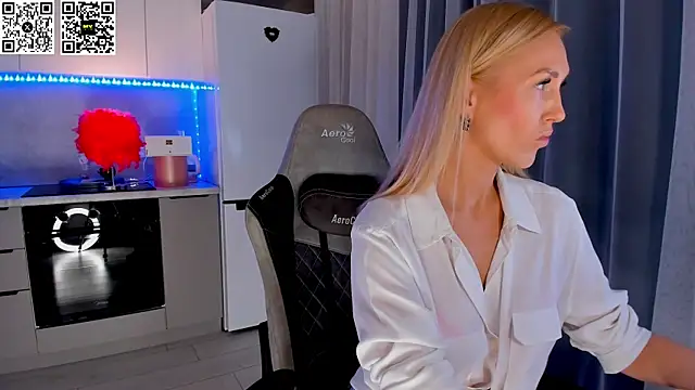 HotyPlays online show from 3, 3, 2025