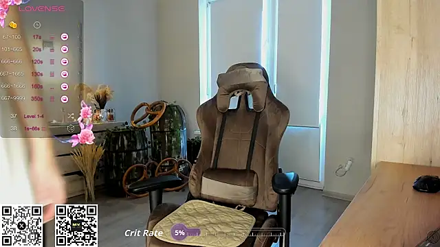 HotyPlays online show from 2, 10, 2025