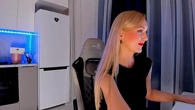 HotyPlays online show from 13, 2, 2025