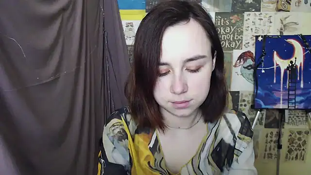 VeryVeryVeryShy  online show from 5, 3, 2025