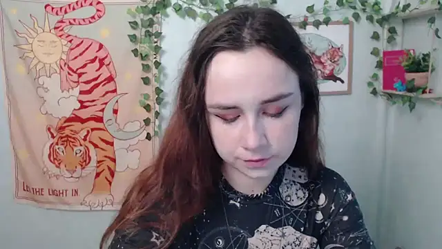 Snapshot of VeryVeryVeryShy_ chatting on 9, 7, 2026 VeryVeryVeryShy online show from 9, 7, 2026