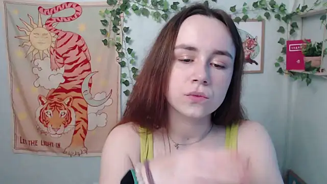 Snapshot of VeryVeryVeryShy_ chatting on 11, 6, 2026 VeryVeryVeryShy online show from 11, 6, 2026