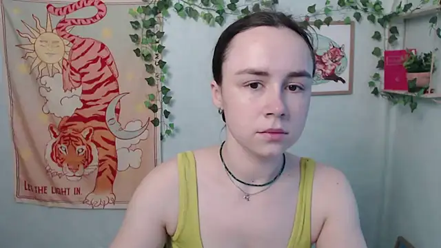 Snapshot of VeryVeryVeryShy_ chatting on 3, 7, 2026 VeryVeryVeryShy online show from 3, 7, 2026