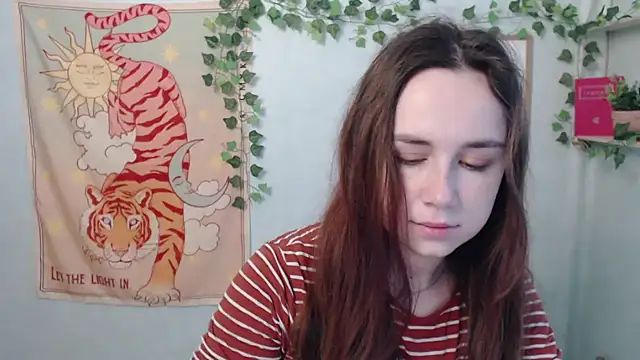 VeryVeryVeryShy  online show from 29, 5, 2026