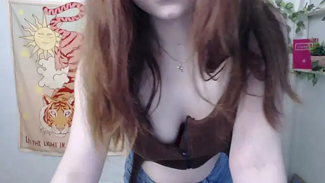 VeryVeryVeryShy  online show from 20, 5, 2026