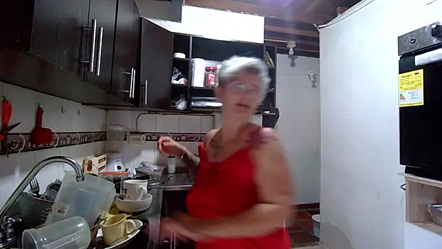 bety-cum2 online show from 4, 3, 2025