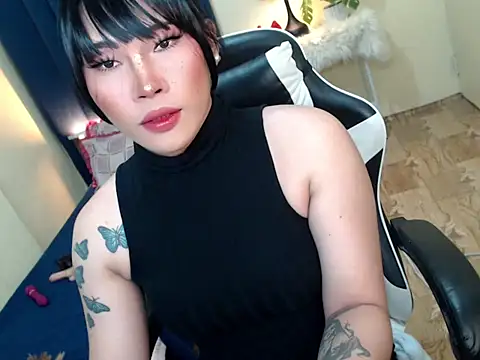 Ur Fantastic Lina online show from 21, 9, 2025