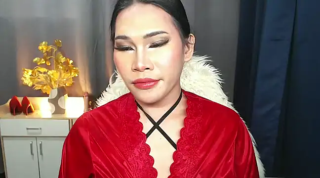 Ur Fantastic Lina online show from 4, 2, 2025