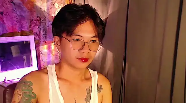 Snapshot of Sexy_Handsome_Drex chatting on 22, 1, 2025 Sexy Handsome Drex online show from 22, 1, 2025