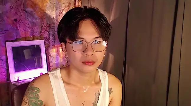 Snapshot of Sexy_Handsome_Drex chatting on 22, 1, 2025 Sexy Handsome Drex online show from 22, 1, 2025