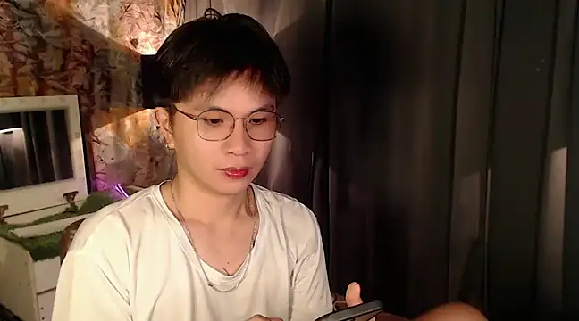 Snapshot of Sexy_Handsome_Drex chatting on 22, 2, 2025 Sexy Handsome Drex online show from 22, 2, 2025