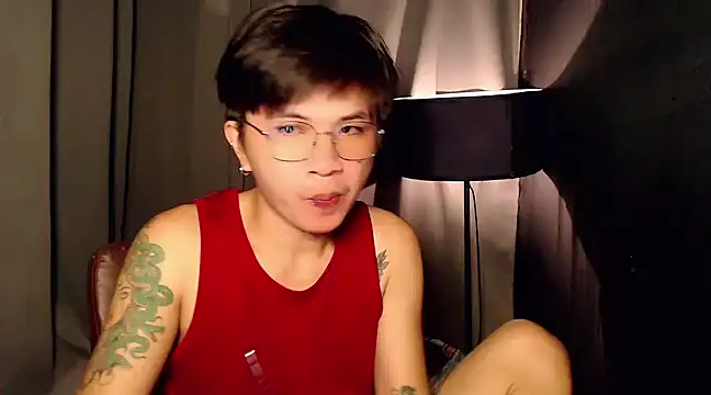 Snapshot of Sexy_Handsome_Drex chatting on 10, 3, 2025 Sexy Handsome Drex online show from 10, 3, 2025