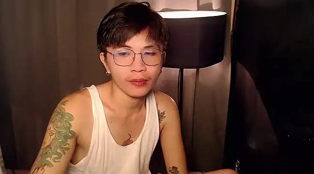 Snapshot of Sexy_Handsome_Drex chatting on 2, 3, 2025 Sexy Handsome Drex online show from 2, 3, 2025