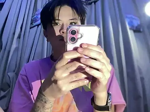 Sexy Handsome Drex online show from 3, 4, 2026