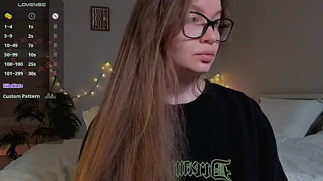 Virtual Girll online show from 23, 10, 2025